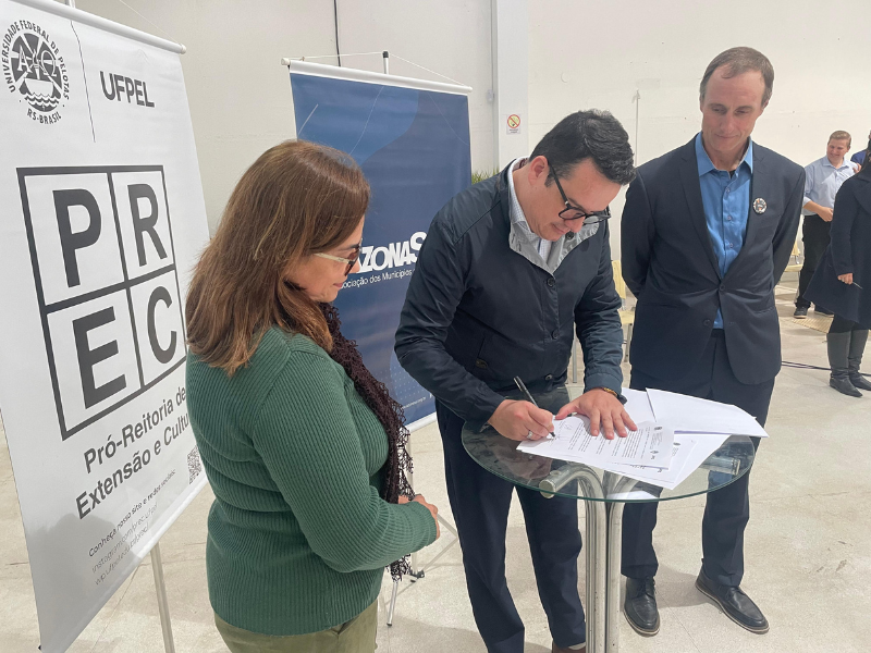 Prefeitos firmam parceria com UFPel para impulsionar desenvolvimento sustentável na Zona Sul