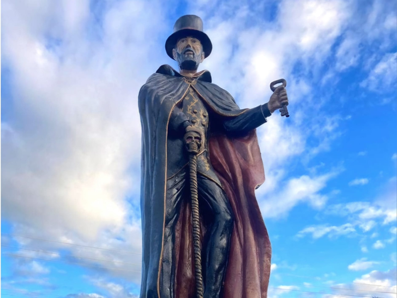 Pelotas inaugura Monumento a Exu Bara da Rua em ato histórico de valorização das religiões de matriz africana
