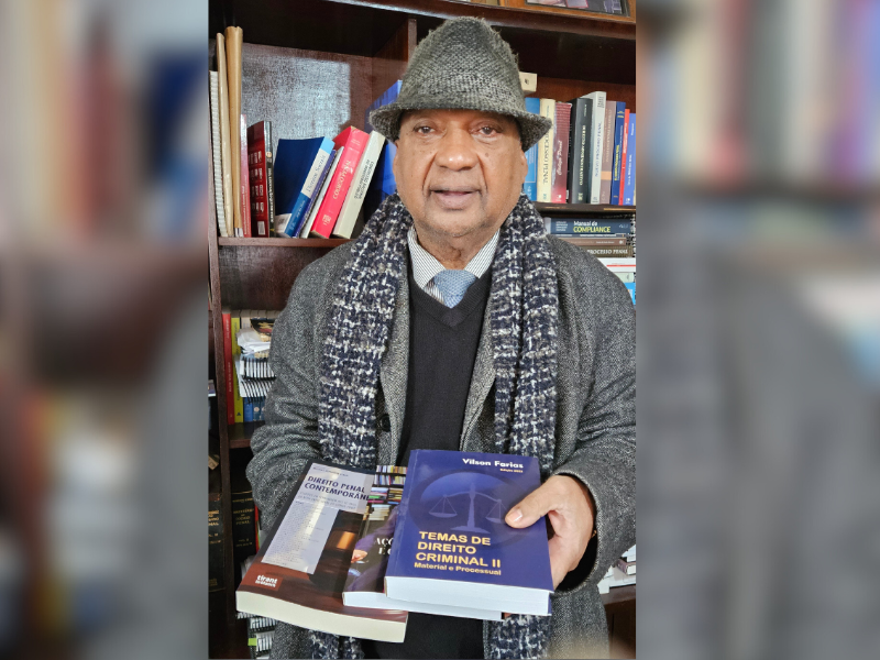 Vilson Farias lança três obras na 50ª Feira do Livro da Furg