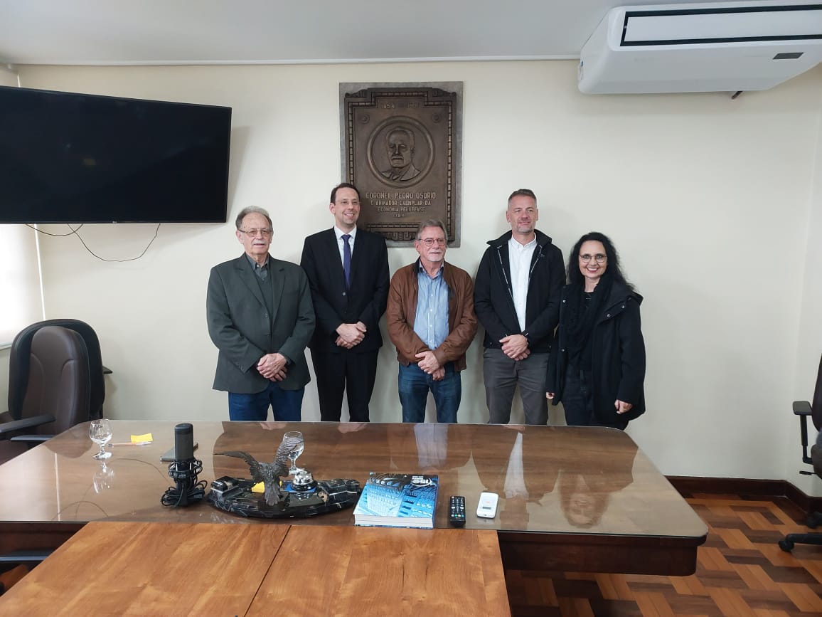 Associação Comercial de Pelotas anuncia homenageados de 2025 em café com a imprensa