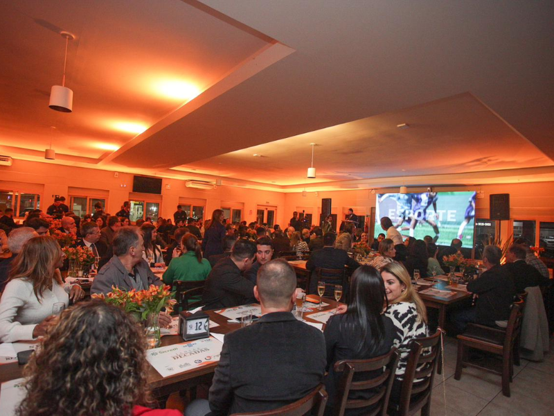 Jantar Décadas da CDL Rio Grande e São José do Norte homenagea comerciantes
