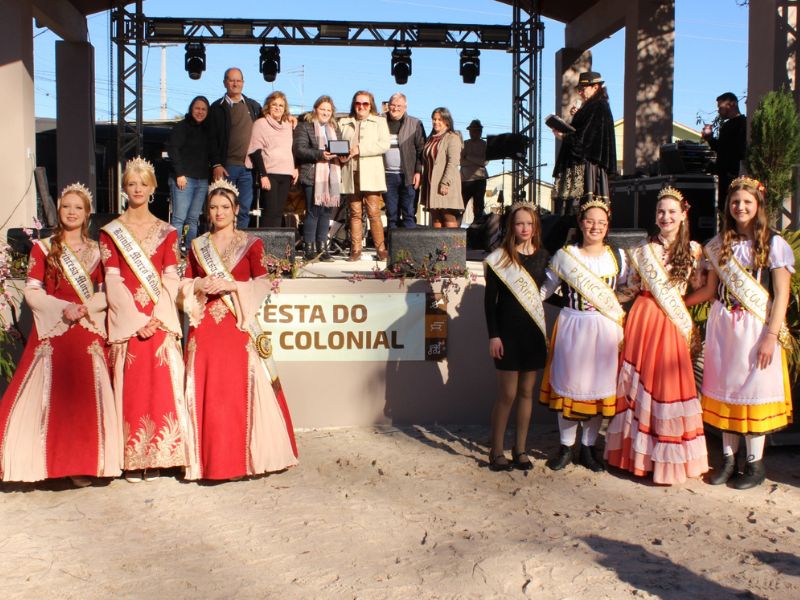 VII Festa do Doce Colonial de Morro Redondo presta homenagem “Do Tacho à Indústria” à família de Albino Neumann