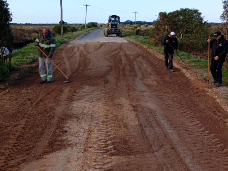 Rio Grande: Estrada para a Ilha do Leonídio recebe preparação para asfaltamento