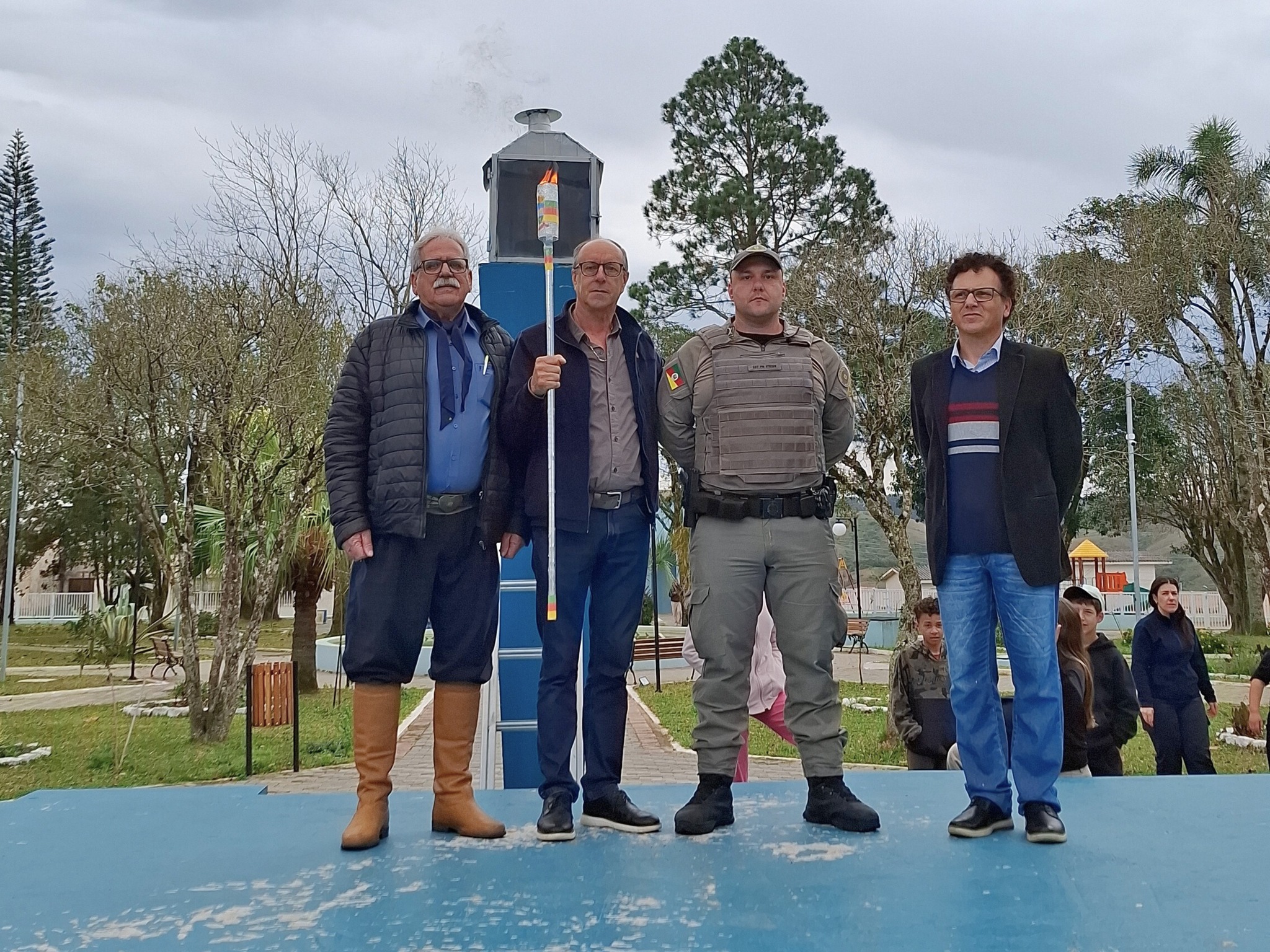 Ato cívico marca abertura da Semana da Pátria em Herval