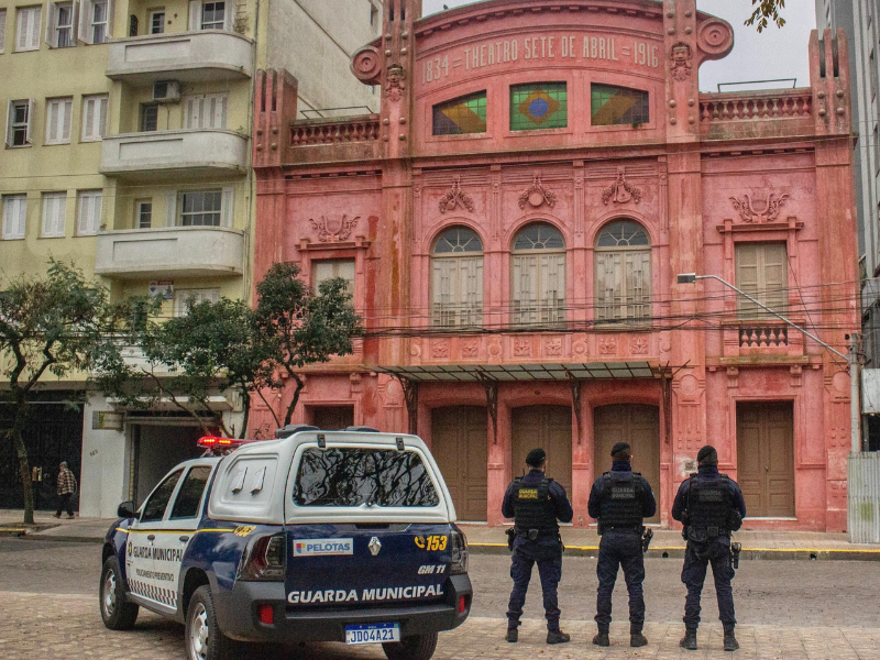 Prefeitura de Pelotas reforça segurança em prédios públicos