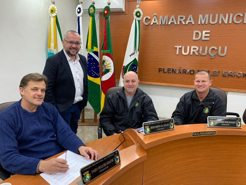 Comissão Especial de Turuçu realiza sua primeira reunião para analisar o Plano de Carreira