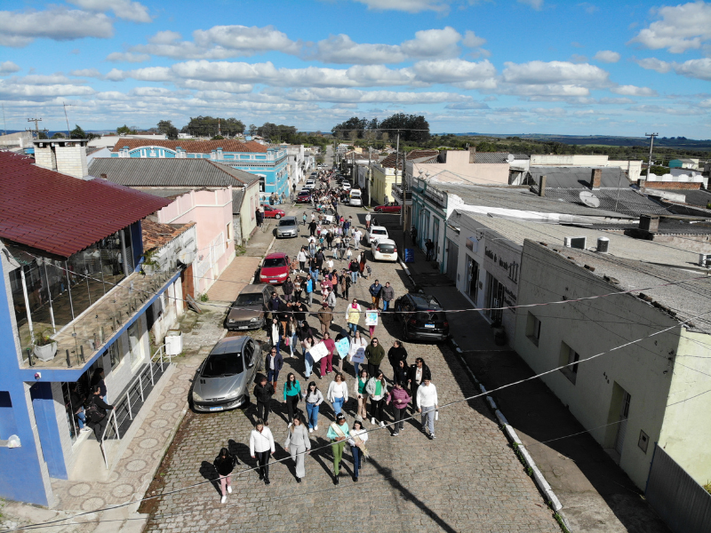 Semana da Pátria em Herval tem Caminhada pela Paz e abraço simbólico na Praça Central