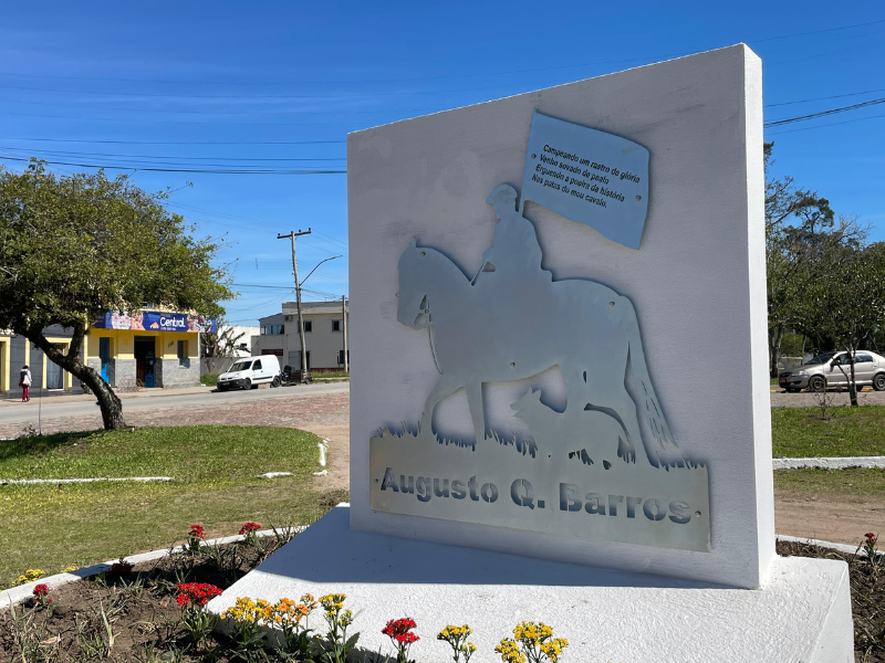 Pedro Osório inaugura Largo Augusto Quadrado Barros
