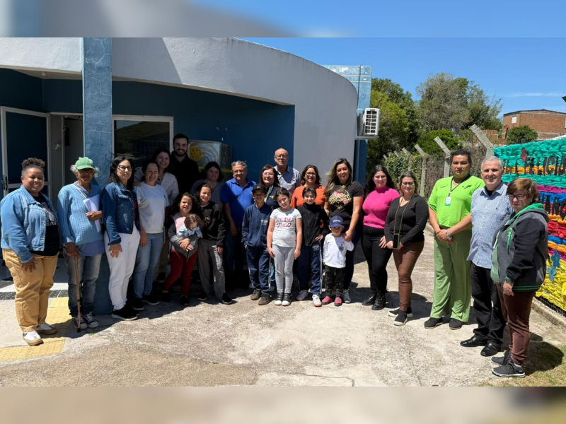 Biblioteca solidária é reinaugurada em Herval