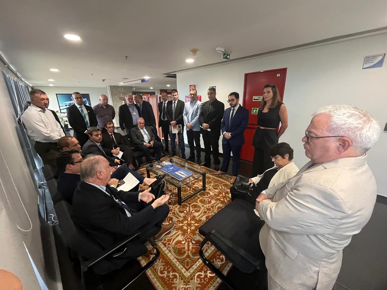 Prefeitos da Azonasul participam de audiência no STF e pedem julgamento do processo dos royalties do petróleo