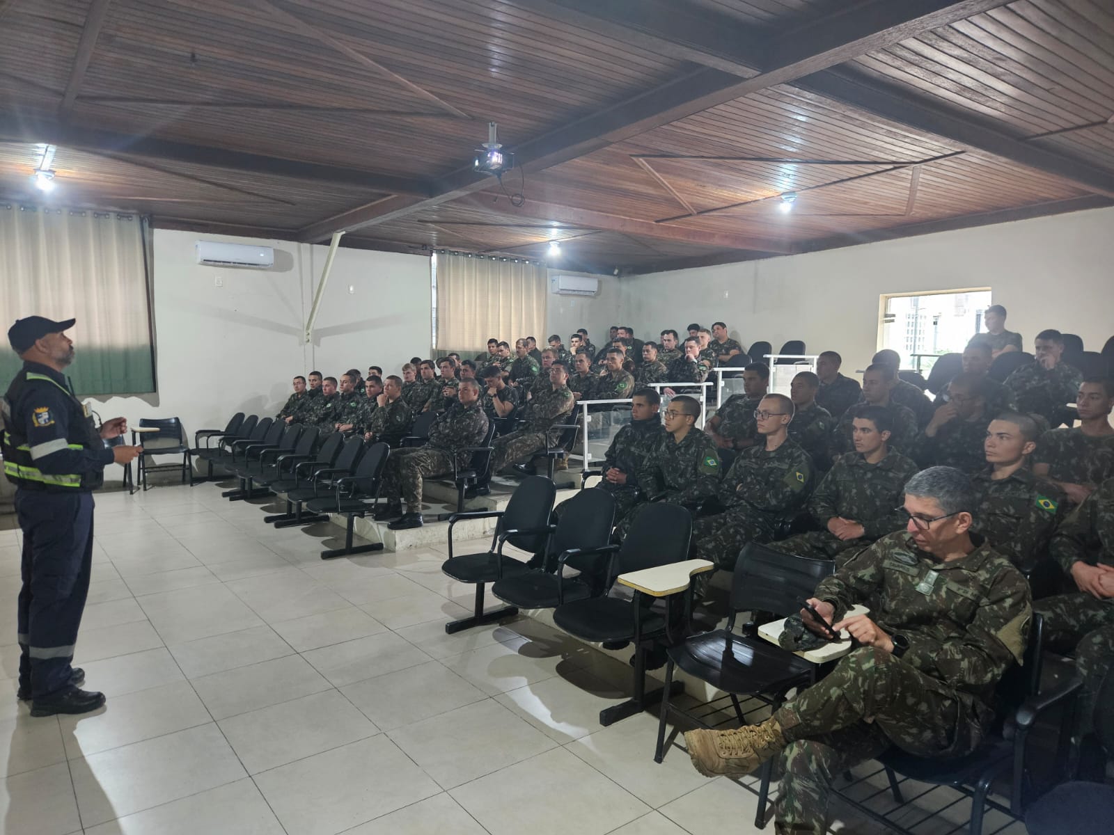 Direção Defensiva é tema de palestra da secretaria de Transporte e Trânsito de Pelotas