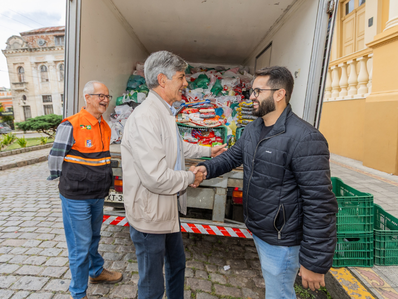 Mirage Circus e Defesa Civil arrecadam alimentos através de meia-entrada solidária em Pelotas
