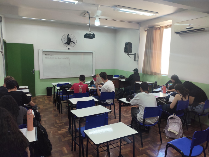 Livro “Continuum” é lançado por alunos do ensino médio da rede pública em Pelotas