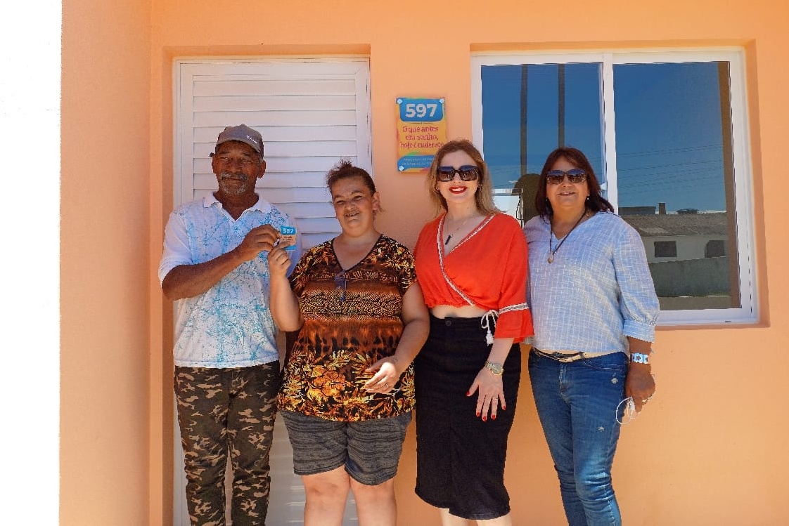 Entrega de moradias populares representa novo começo para famílias de Pinheiro Machado