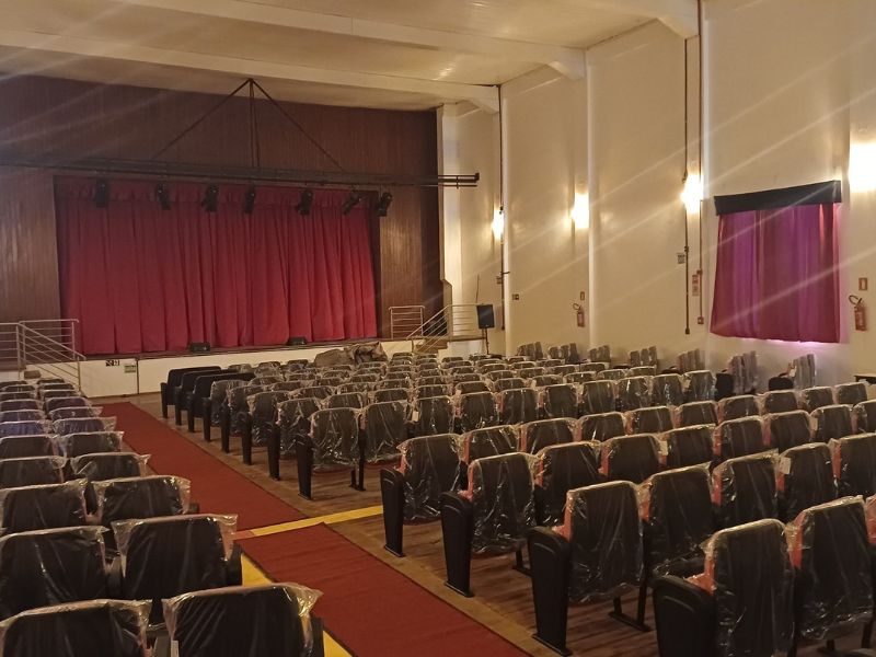 Pinheiro Machado: Teatro Municipal Ludovico Pórzio conclui melhorias