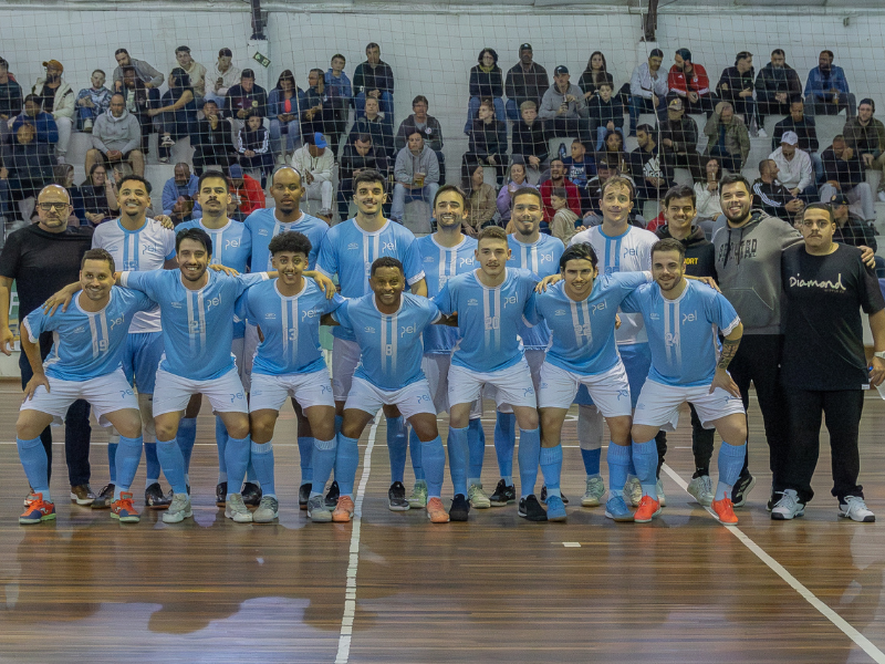 Delegação pelotense de futsal vai a Jaguarão disputar vaga na semifinal da CCDF