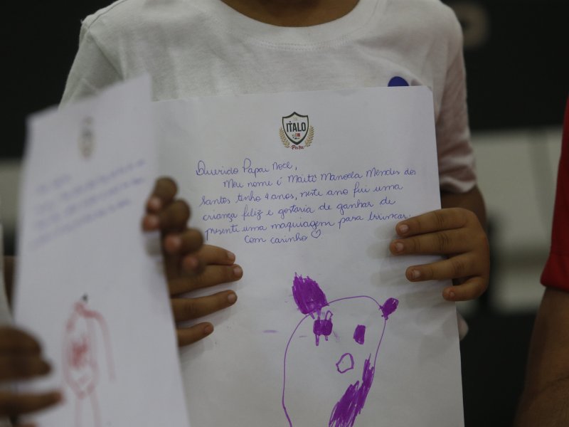 Solidariedade e amor em forma de cartinhas de Natal