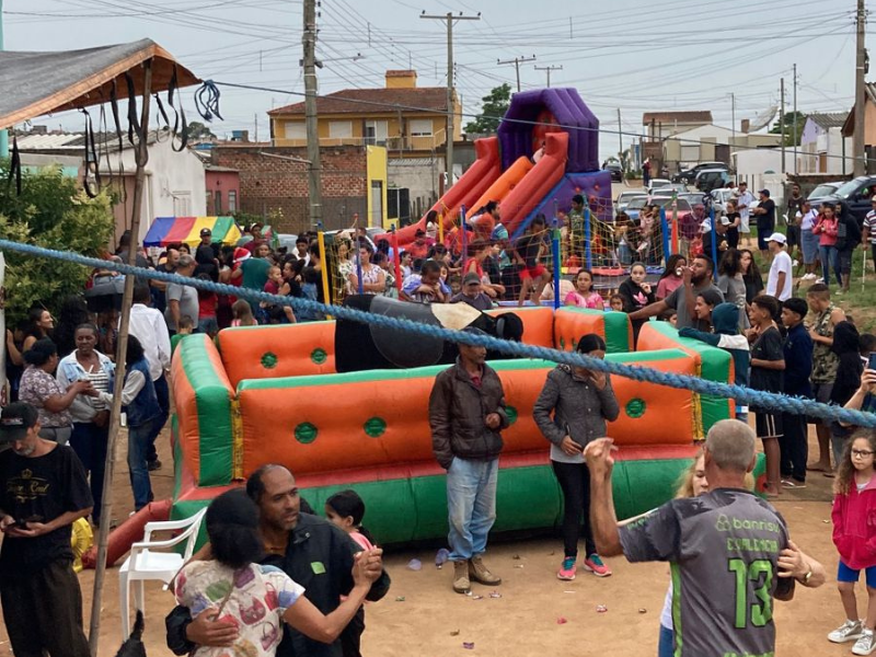 13ª edição do Natal Solidário ocorre em Pinheiro Machado com atrações para toda a comunidade