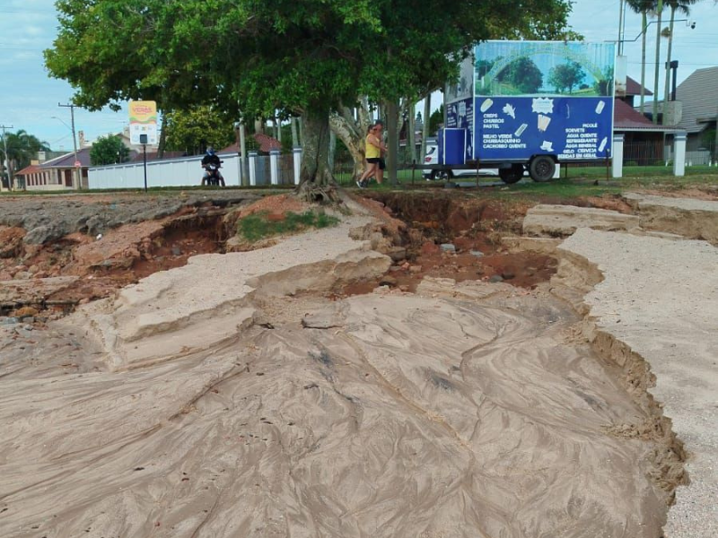 Temporal atinge São Lourenço do Sul e provoca alagamentos e danos na Praia da Barrinha