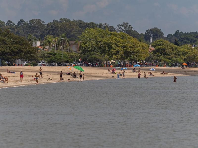 Balneabilidade: saiba como são feitas as análises no Laranjal, em Pelotas
