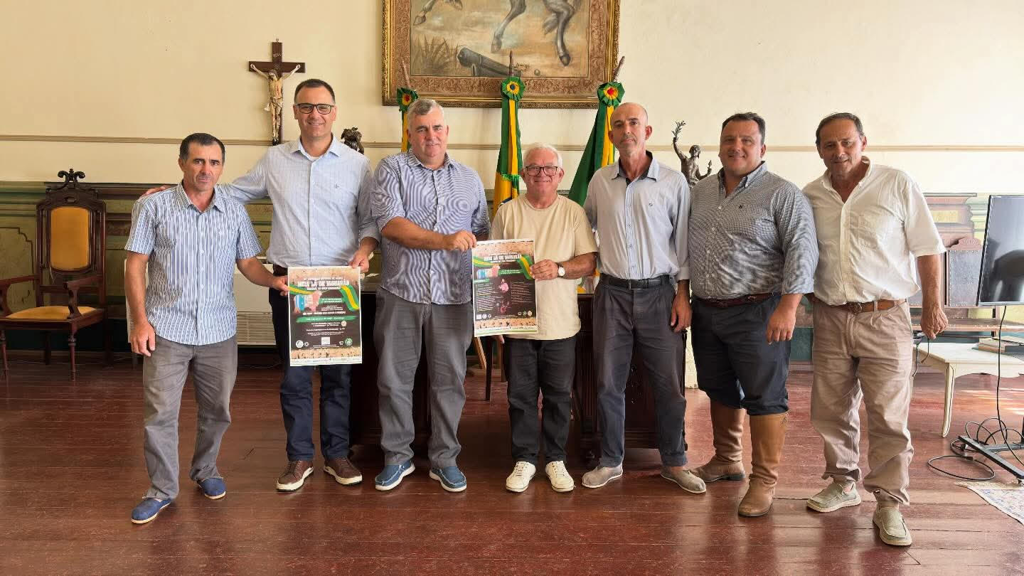 Meia Lã do município é pauta de encontro no Gabinete do Prefeito