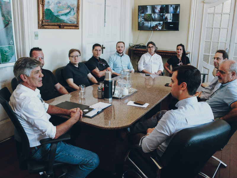 Aliança Pelotas apresenta novo coordenador ao prefeito e debate pautas estratégicas