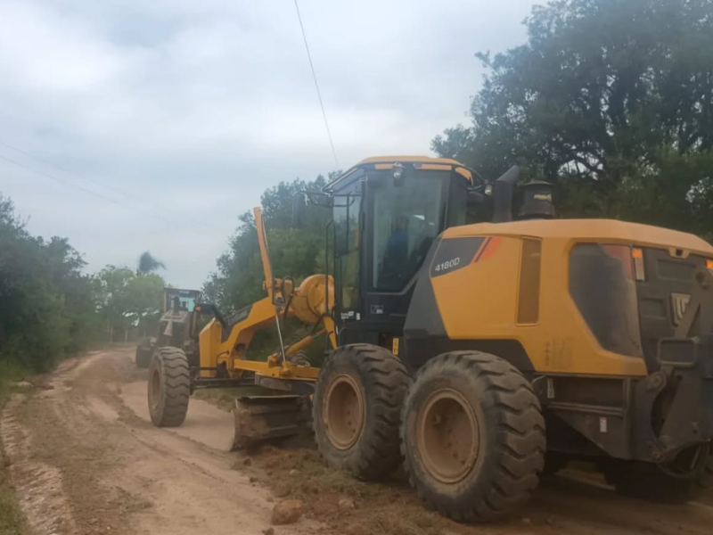Prefeitura intensifica recuperação de estradas no interior do município de Pedras Altas