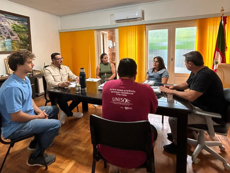 Herval estuda implantação de coleta seletiva em parceria com cooperativa de reciclagem