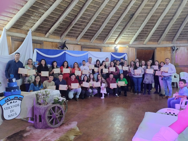 Arroio Grande: Escola Visconde de Mauá celebra 73 anos com noite de homenagens e confraternização