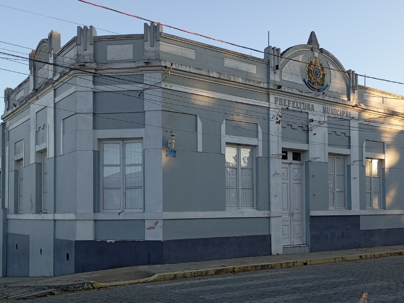 Prefeitura de Pinheiro Machado convoca servidores para atualização cadastral