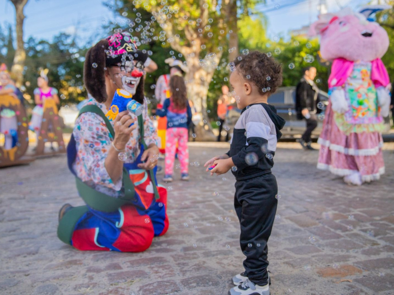 Estação Páscoa leva desfiles e programação infantil ao Cassino durante o Festimar