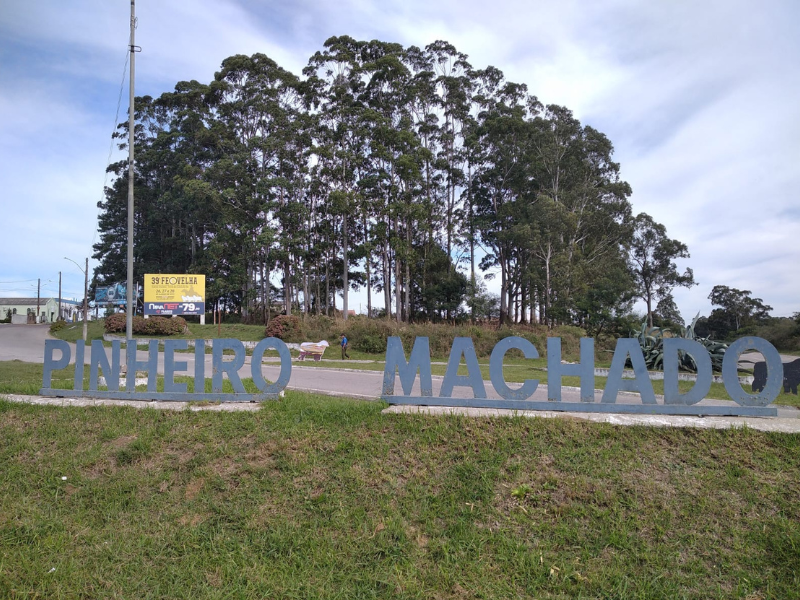 Abaixo assinado mobiliza comunidade sobre a atual situação dos trevos de acesso em Pinheiro Machado
