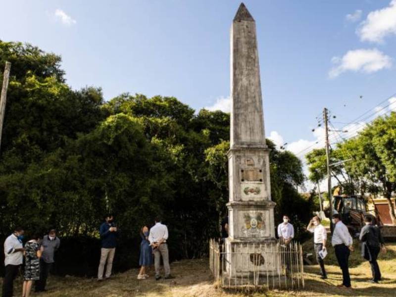 Restauro do Obelisco Republicano começa na segunda-feira (6) em Pelotas