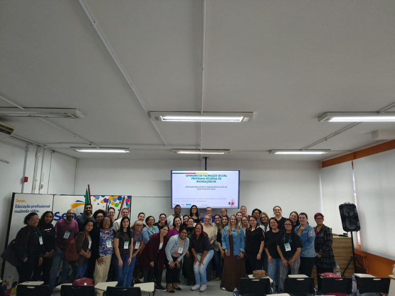 Servidores municipais de Pelotas participam de seminário sobre vacinação segura
