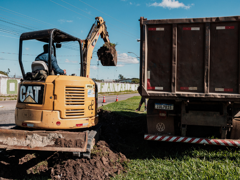 Prefeitura de Pelotas começa obra viária na Vila Farroupilha