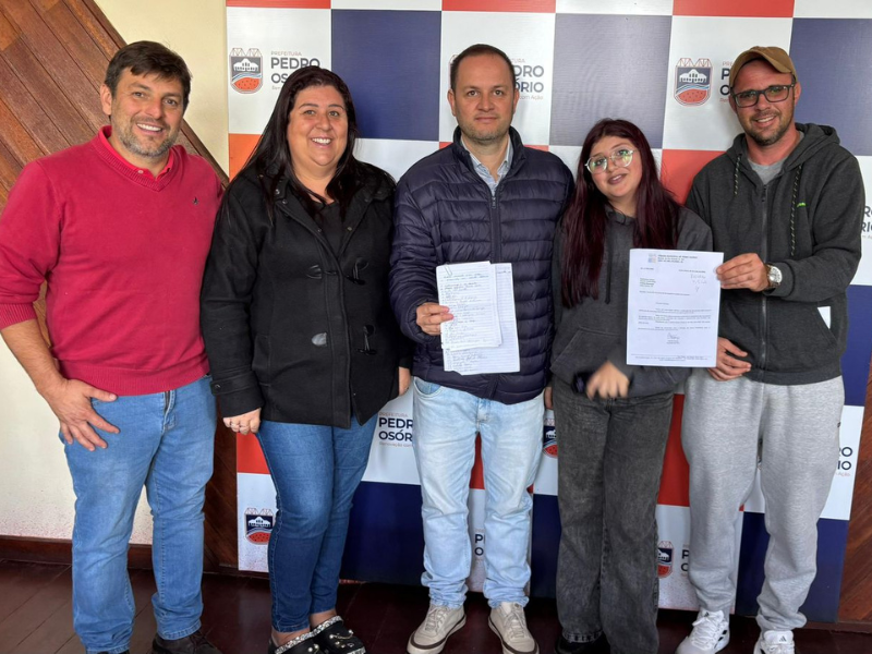 Moradores do bairro Santa Tereza reivindicam praça e recebem apoio