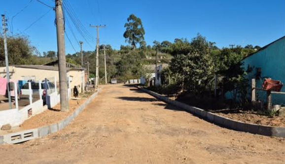 Obras de pavimentação avançam na Vila Orlando em Pelotas