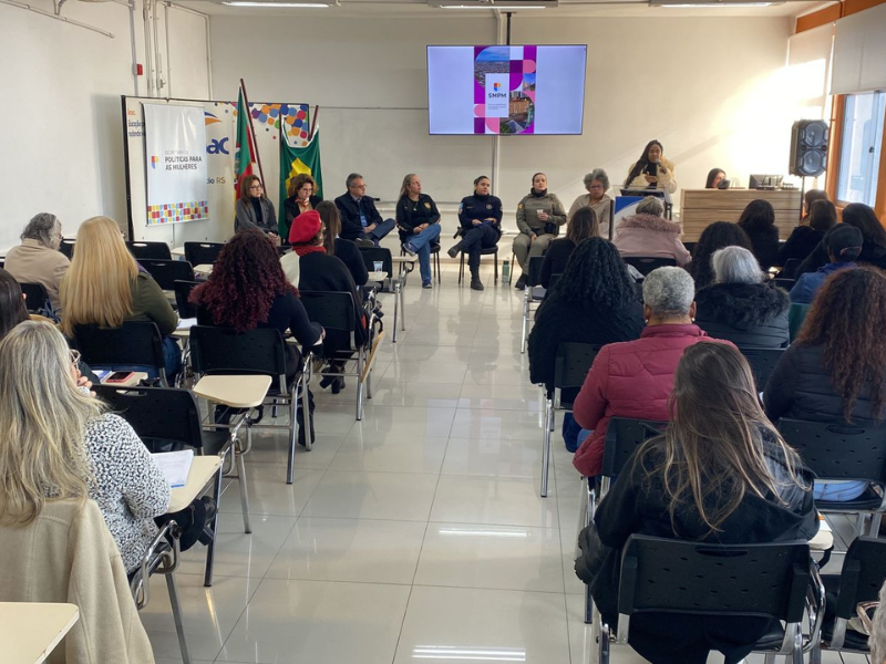 Secretaria da Mulher apresenta Protocolo de Fluxo de Atendimento e fortalece articulação da Rede de Enfrentamento à Violência contra a Mulher em Pelotas