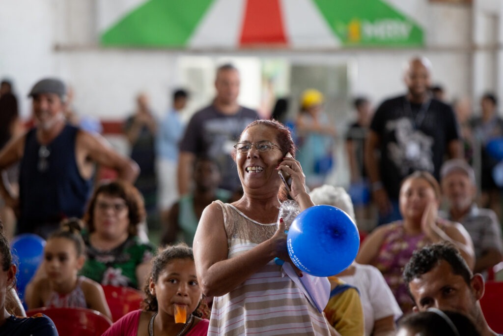 CEEE Equatorial sorteia geladeiras e atualiza Tarifa Social em Cerrito e Arroio do Padre