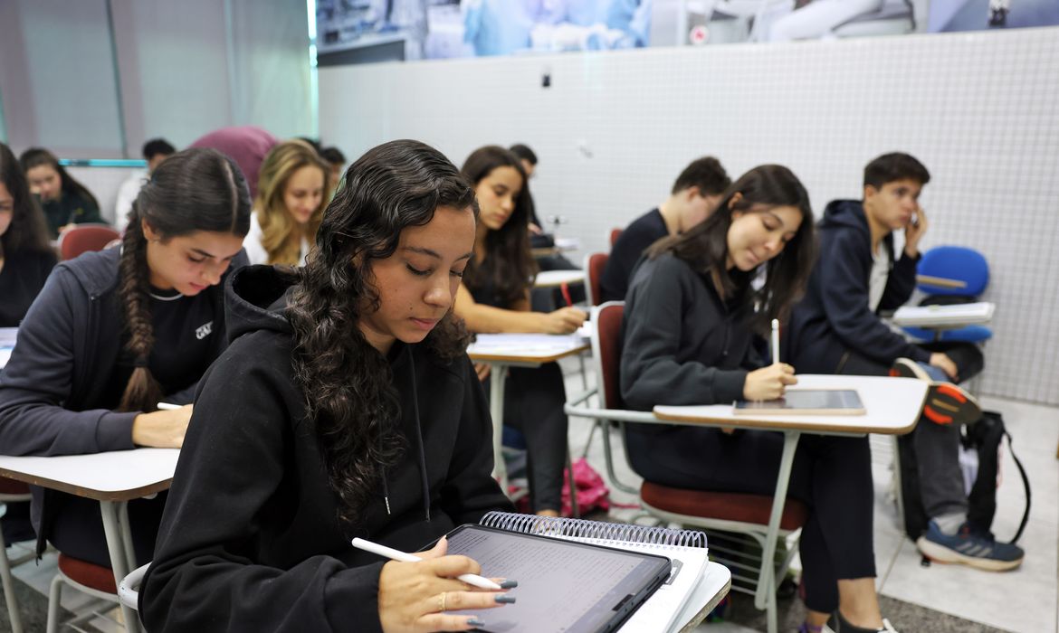 Prouni recebe mais de 529 mil inscrições para bolsas no segundo semestre