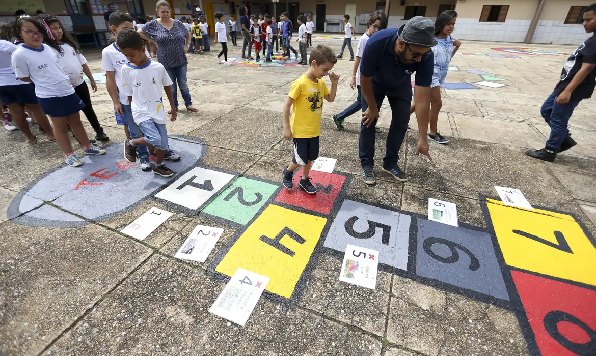 Férias escolares de 2027 serão antecipadas por causa da Copa do Mundo Feminina