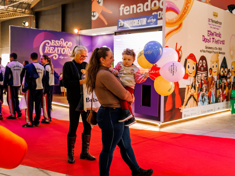 Fenadoce amplia acesso com meia-entrada para moradores e programa voltado aos inscritos no CadÚnico