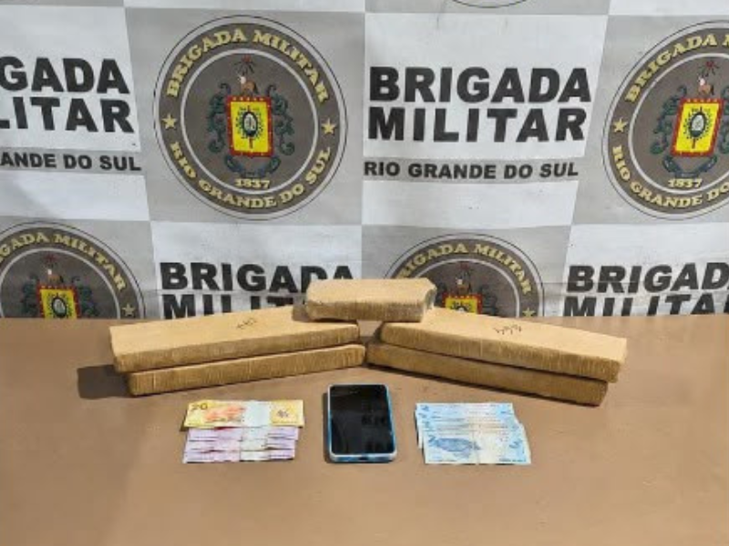 Brigada Militar prende homem por tráfico e apreende 3 kg de maconha no centro de Pelotas
