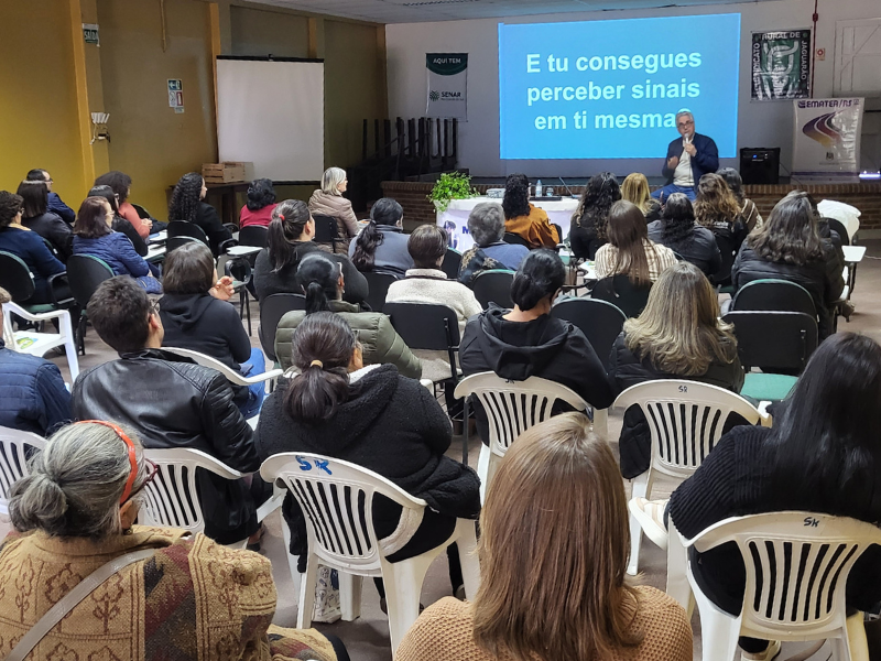 Encontro do Grupo de Mulheres Rurais promove reflexão sobre saúde mental e valorização da mulher do campo em Jaguarão