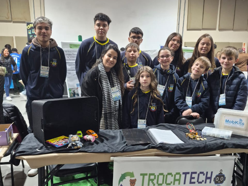 Alunos da Escola Alberto Cunha representam Morro Redondo no ROBOPEL 2026